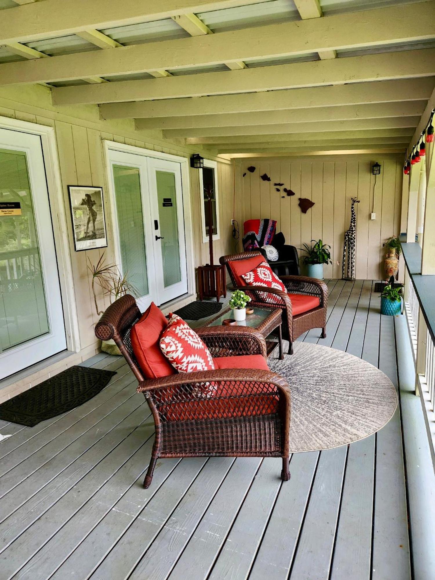 Aloha Junction Bed And Breakfast -Minutes Away From Hawaii Volcanoes National Park Exterior photo
