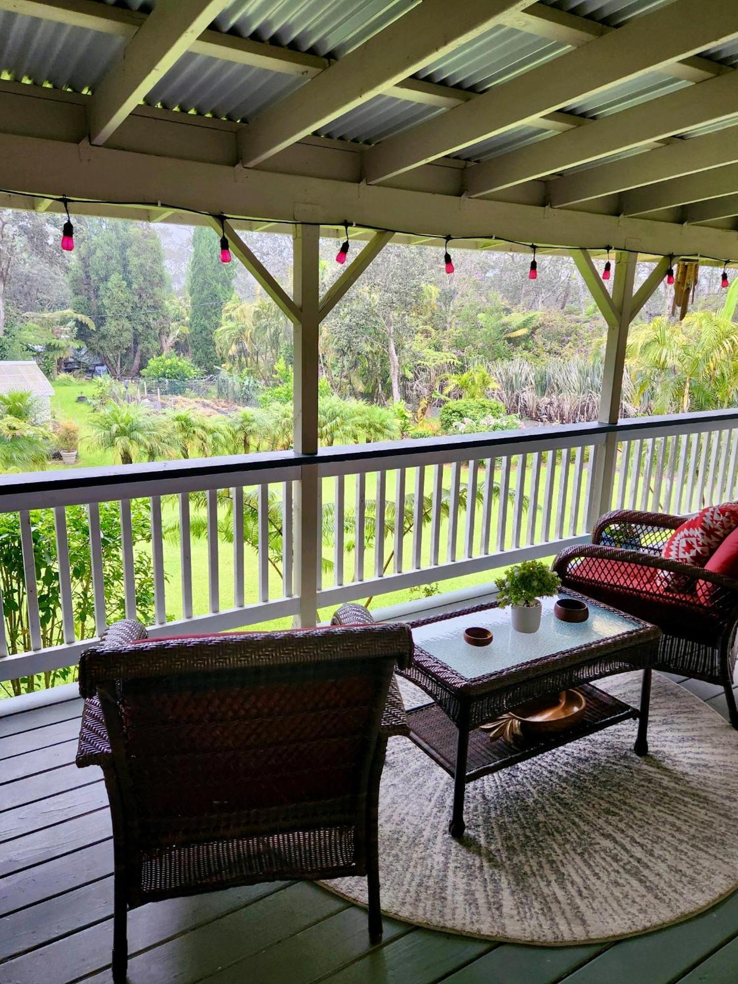 Aloha Junction Bed And Breakfast -Minutes Away From Hawaii Volcanoes National Park Exterior photo